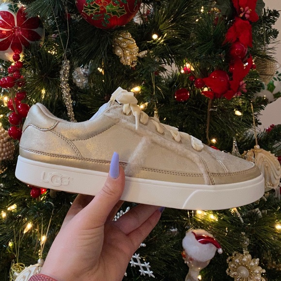 NWT Ugg Kids Alanna Sneaker - Picture 4 of 14